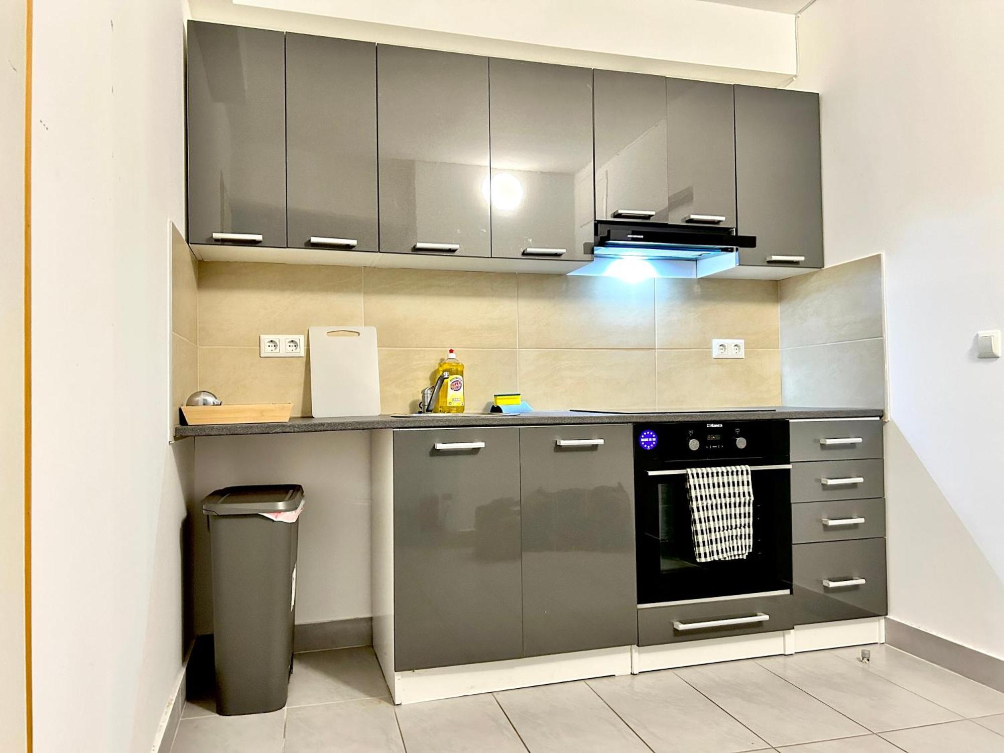 Stylish Schonbrunn Apartments With Free Parking Wiedeń Zewnętrze zdjęcie