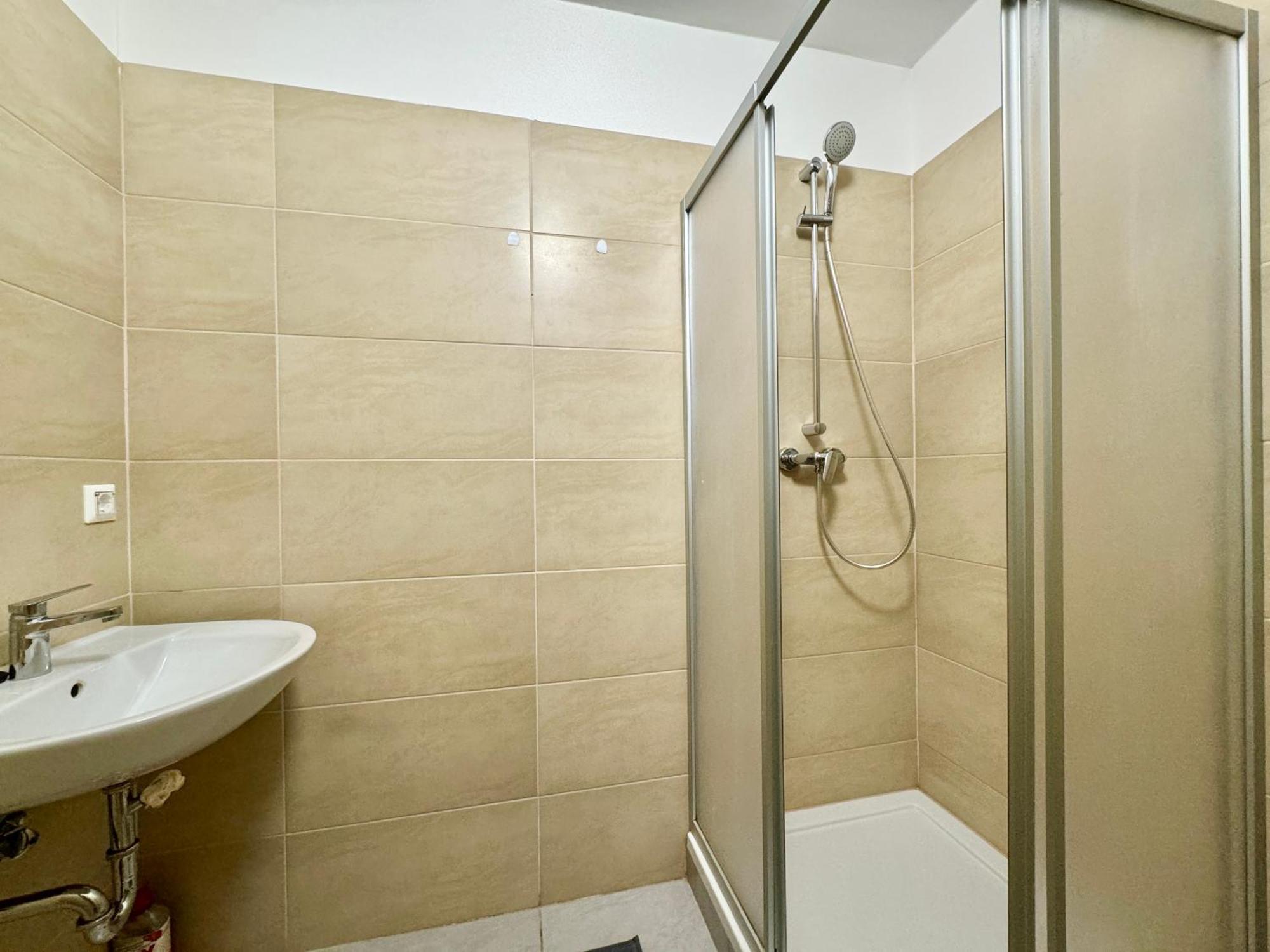 Stylish Schonbrunn Apartments With Free Parking Wiedeń Zewnętrze zdjęcie